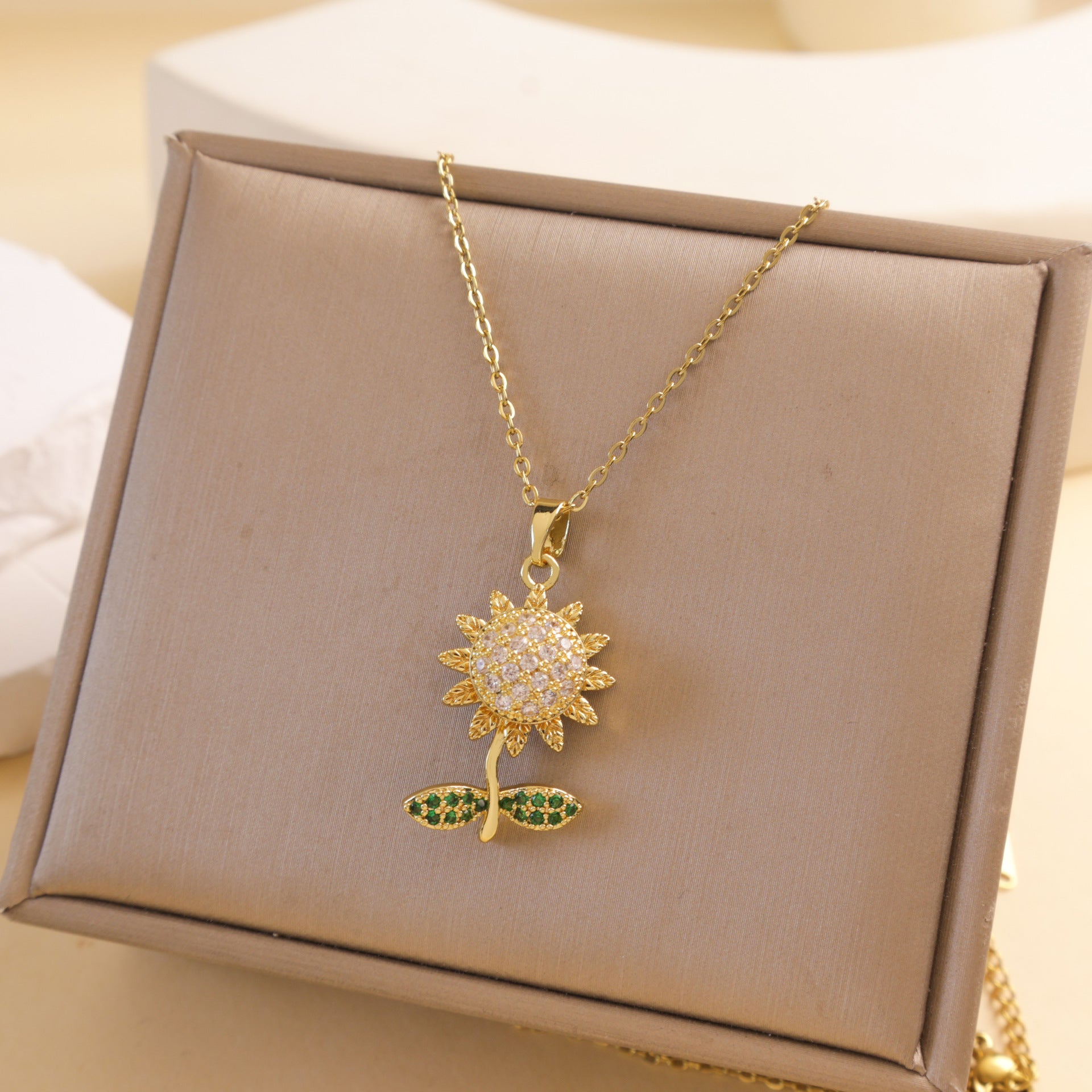 Wholesale Rotating Sunflower Pendant Necklace Trendy Fashion Accessory for Boutique Resale