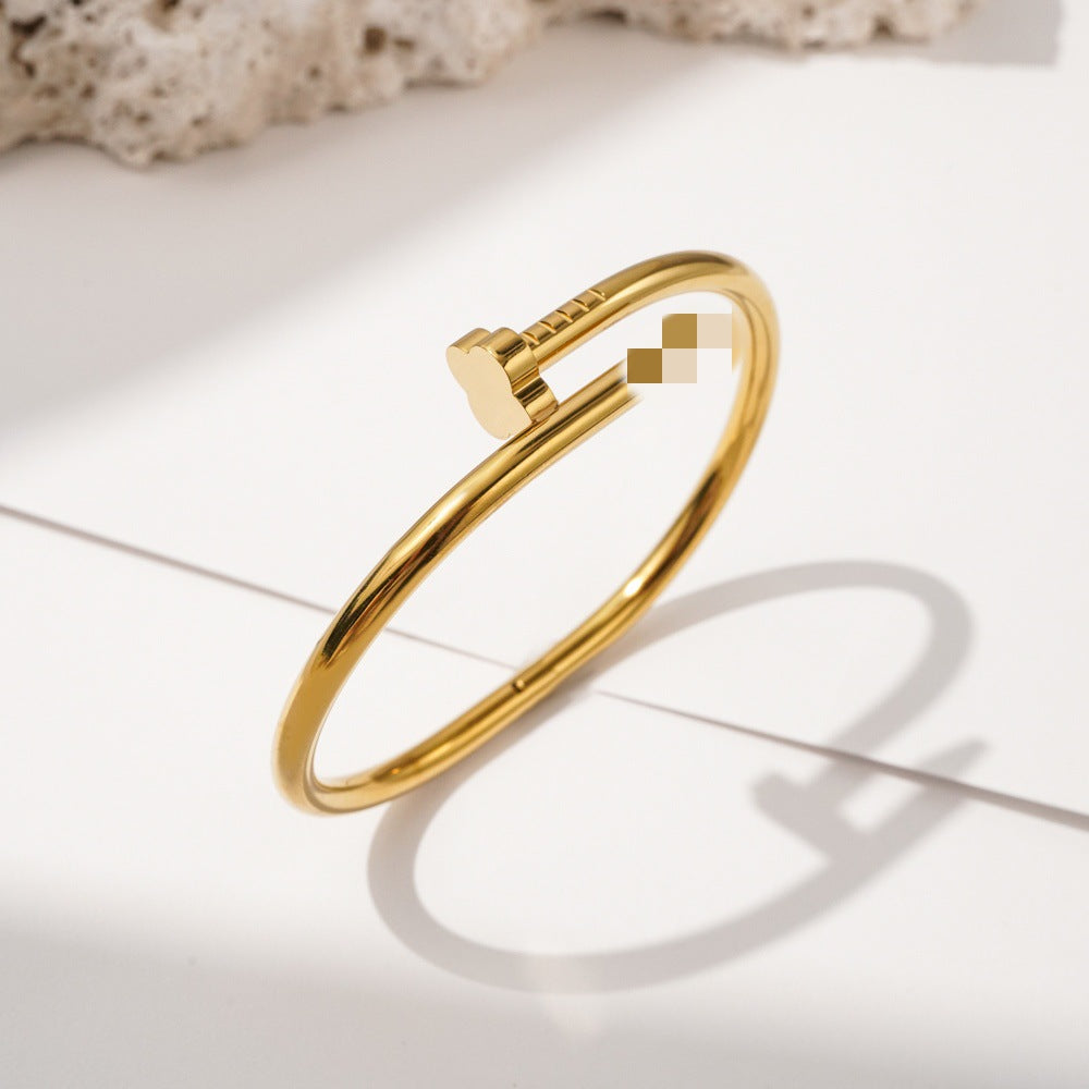 Wholesale 18K Gold Plated Stainless Steel d Nail Bangle Bracelet For Women Stylish Open Cuff Everyday Fashion Accessory Gift