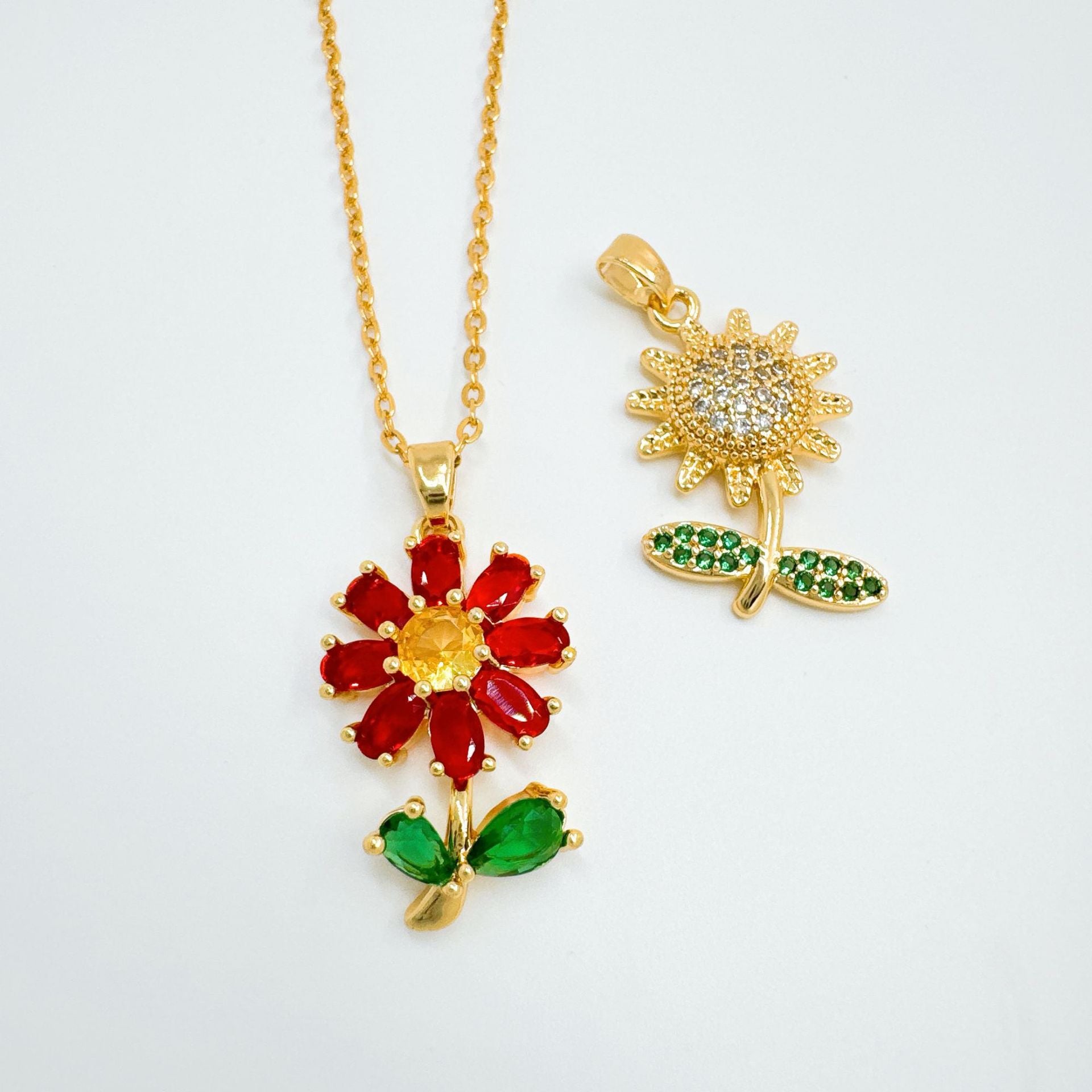 Wholesale Gold Plated Copper Zircon Necklace Sweet Cool Flower Pendant Boutique Resale