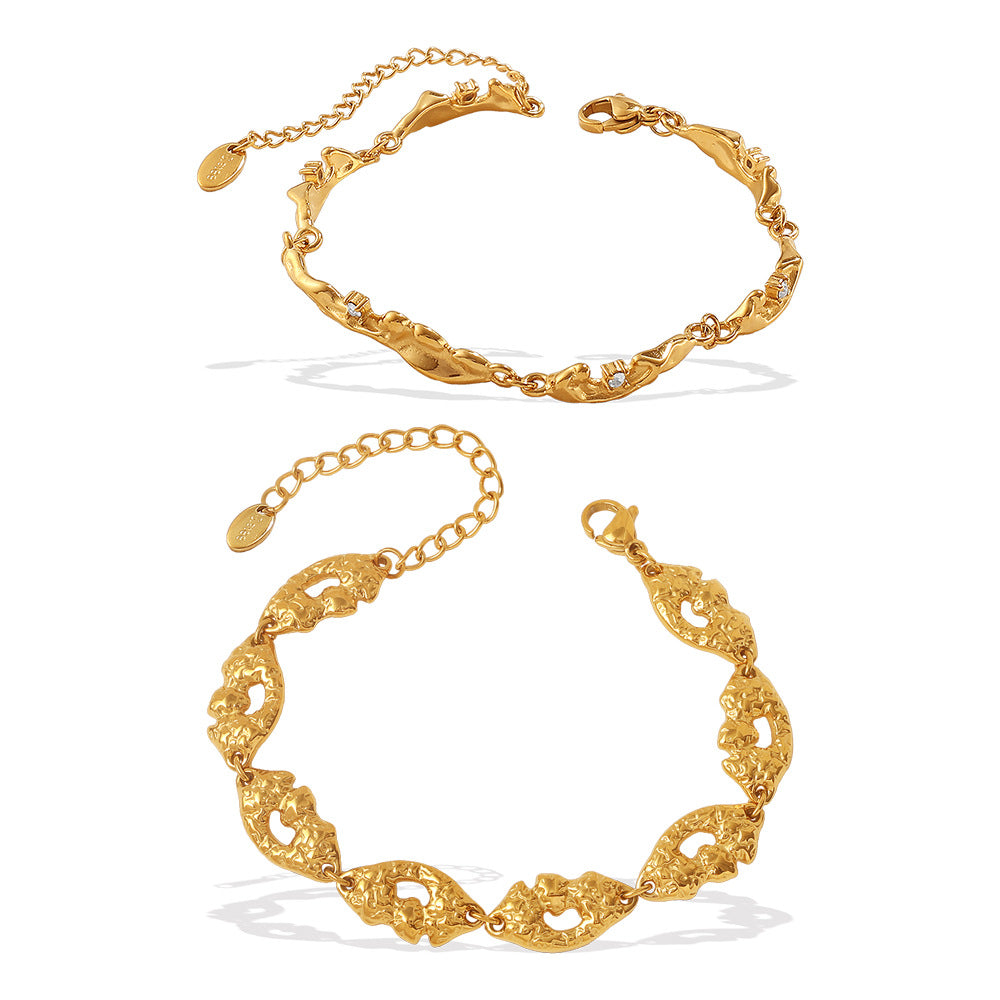 Wholesale Gold-Textured Openwork Hand Jewelry with a Vintage Aesthetic