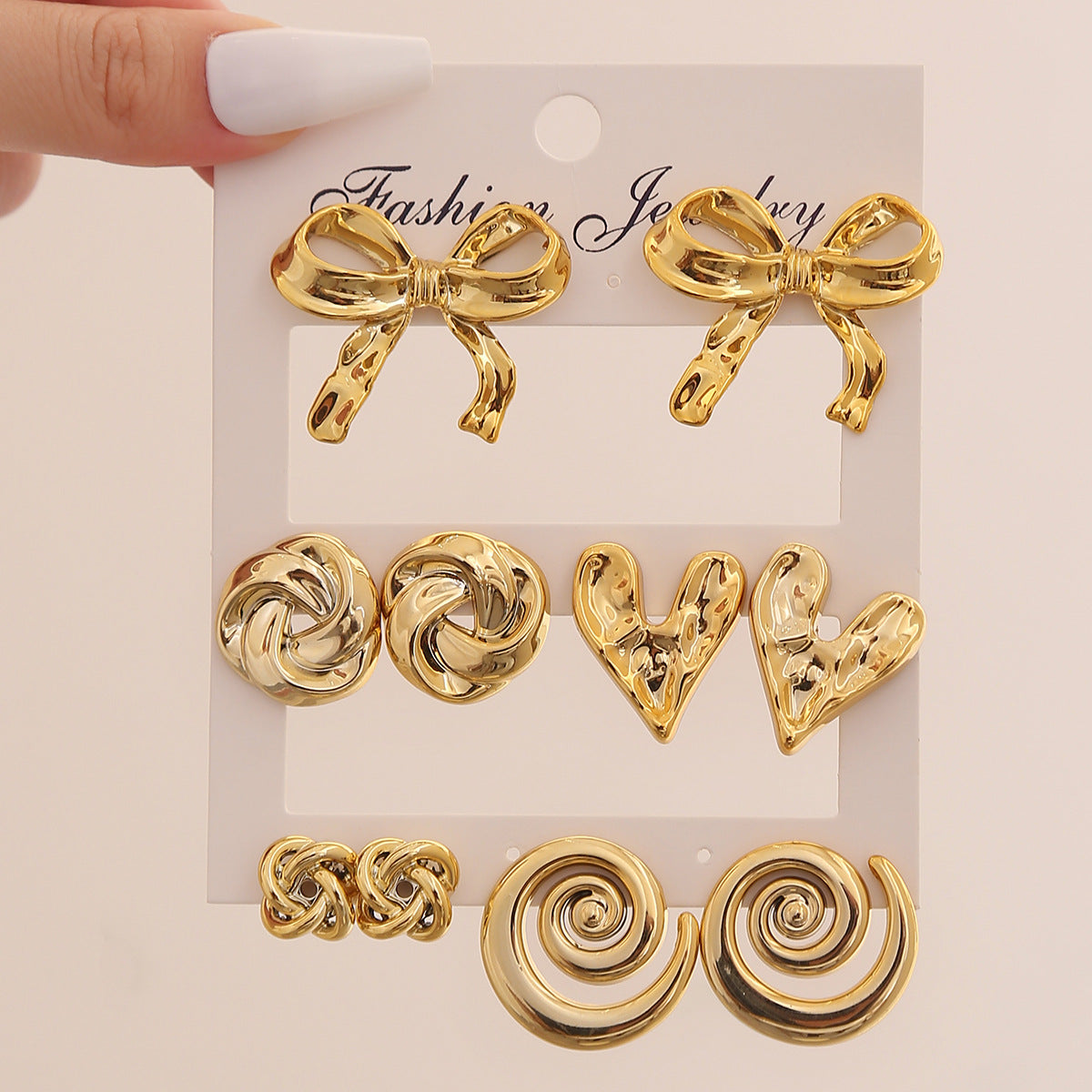 Wholesale Bow Heart Design Resin Earrings Set For Women Gold Electroplated Fashion Accessory Trendy Gift