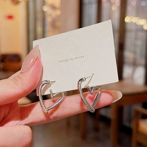 Wholesale  Love Earrings Light Luxury Earrings