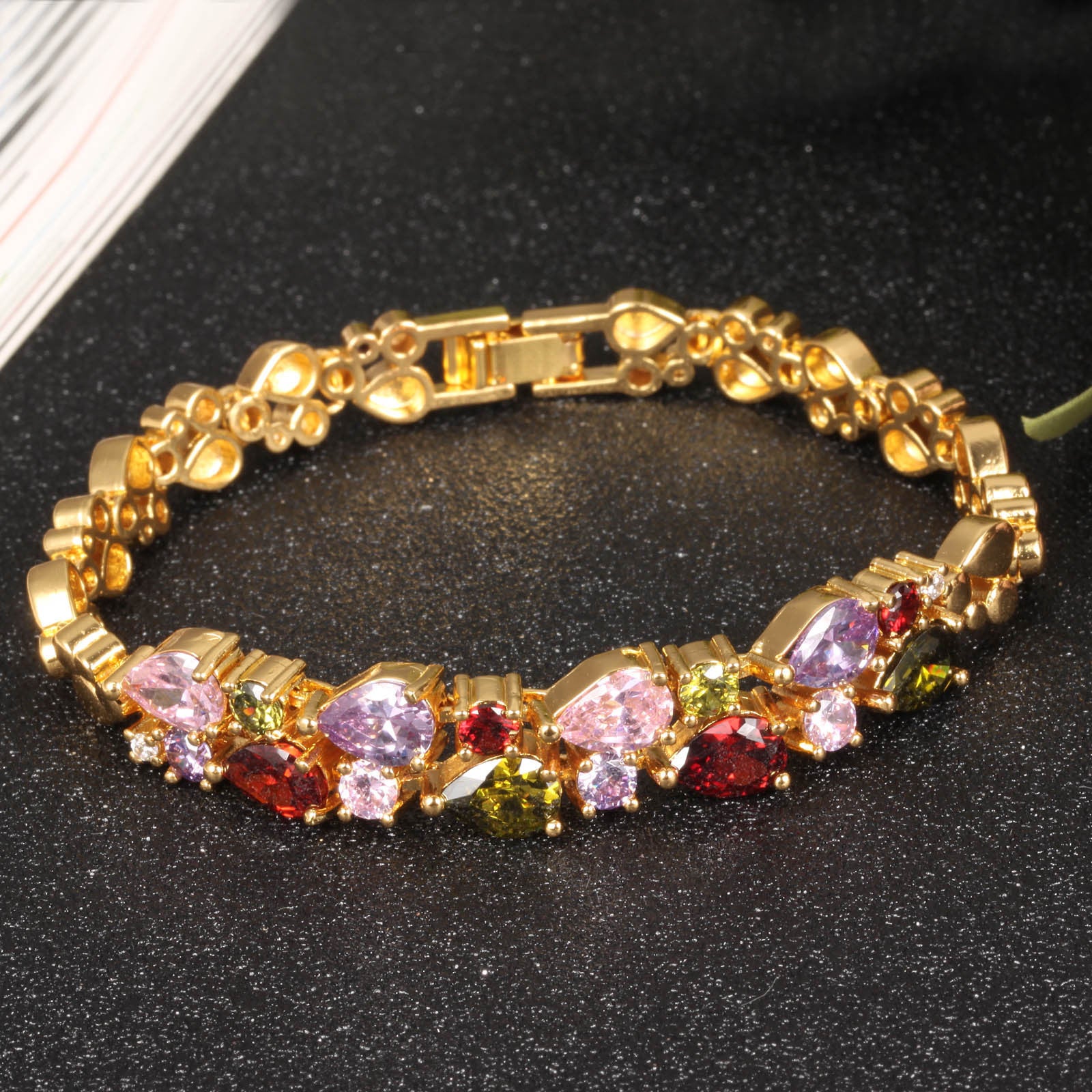 Wholesale  Vintage Crystal Bracelet Copper Gold-plated Bracelet