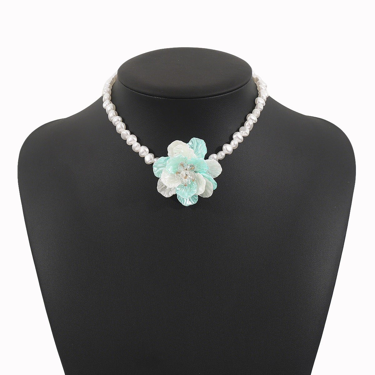 Wholesale  pearl flower necklace earrings rhinestone clavicle chain