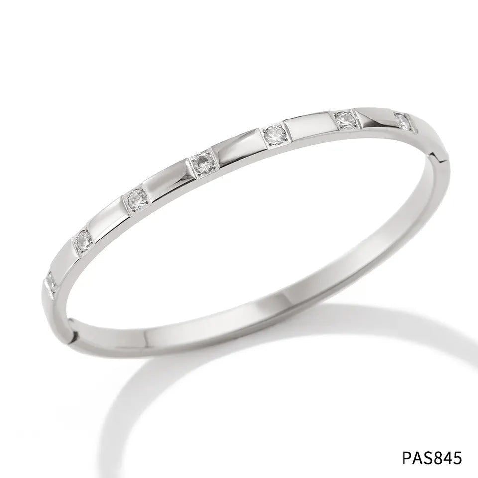 Wholesale  Stainless Steel Multi-color Diamond-embedded Solid Ring Bracelet