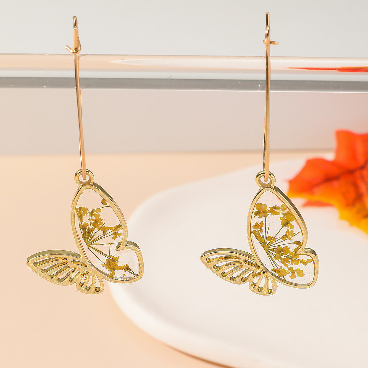 Wholesale  Fashion  Dried Flower Dropping Glue Butterfly Earrings