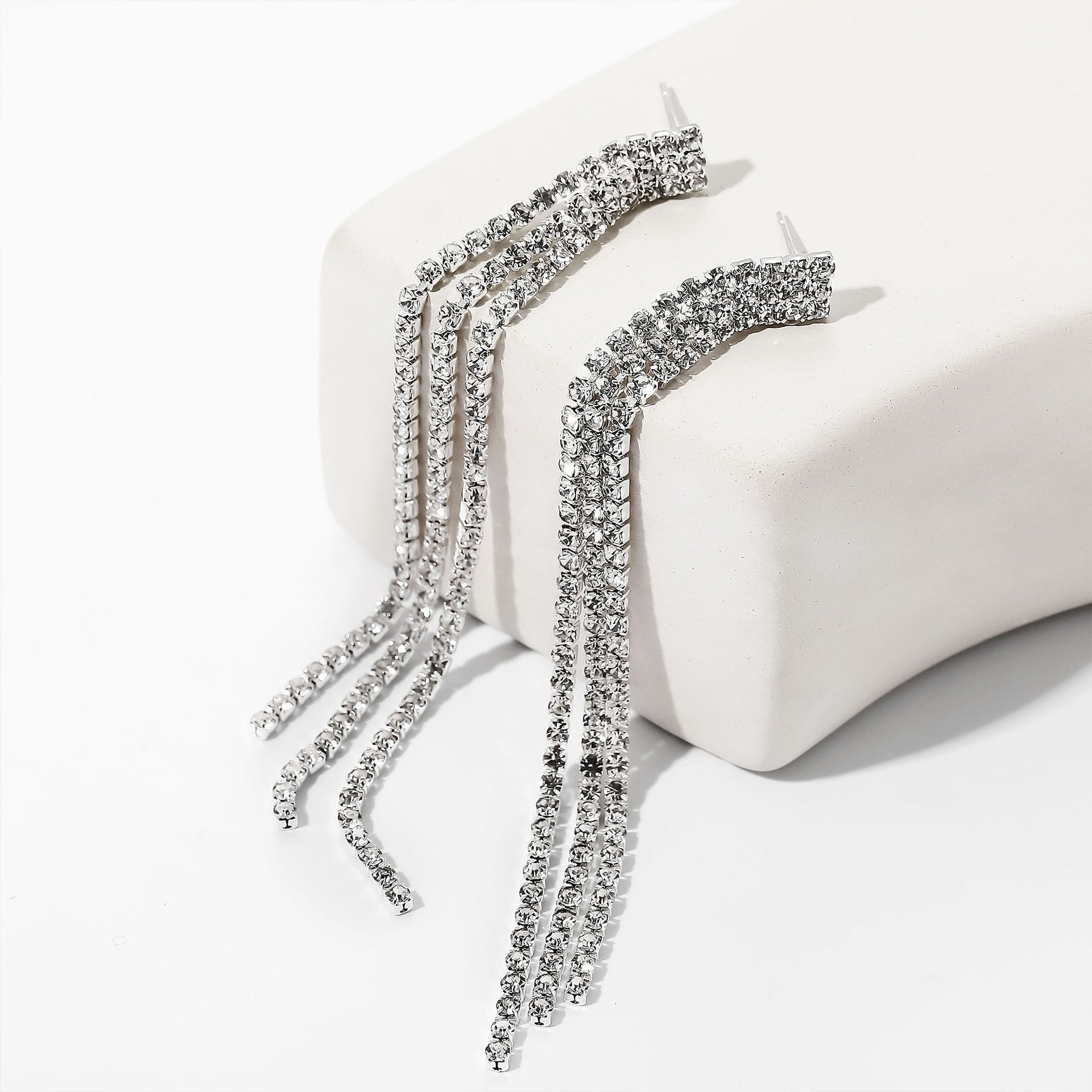 Wholesale Earrings Full-Diamond Long Tassel Earrings