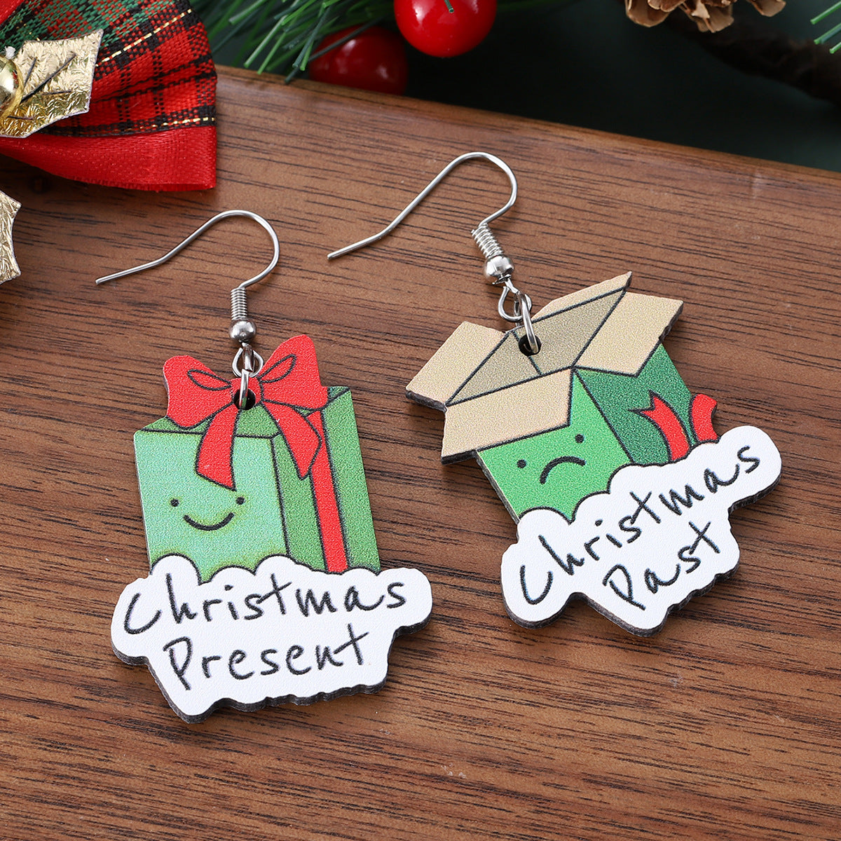 Wholesale Christmas gift box creative pendant earrings retro wooden