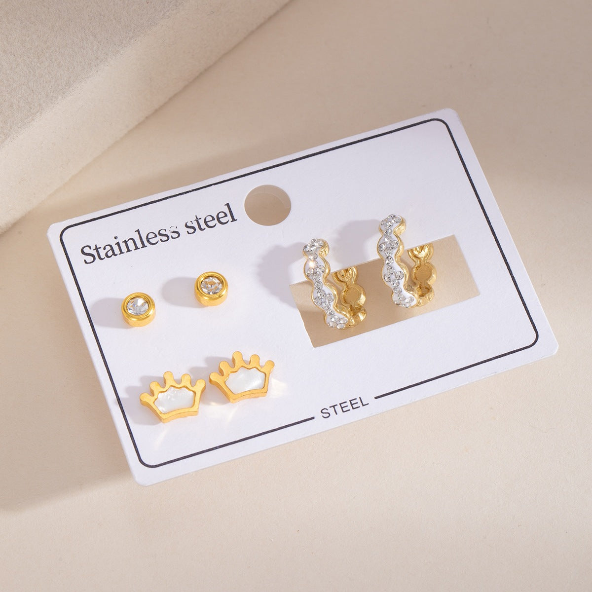Wholesale Stainless Steel Earrings with Gold Star Rhinestone Red Circle Hoop Party Wear Fashion Accessory