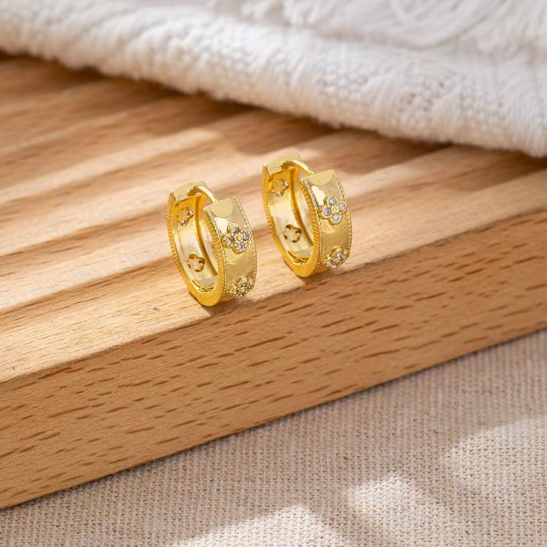 Wholesale  Retro Light Luxury  Plum Blossom Copper Zircon  Earrings