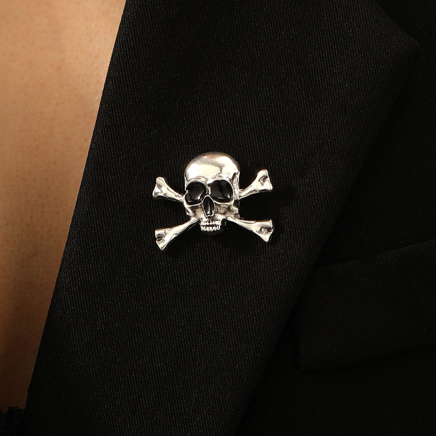 Wholesale Zinc Alloy Electroplated Skull Brooch  Unisex Gift for Resale