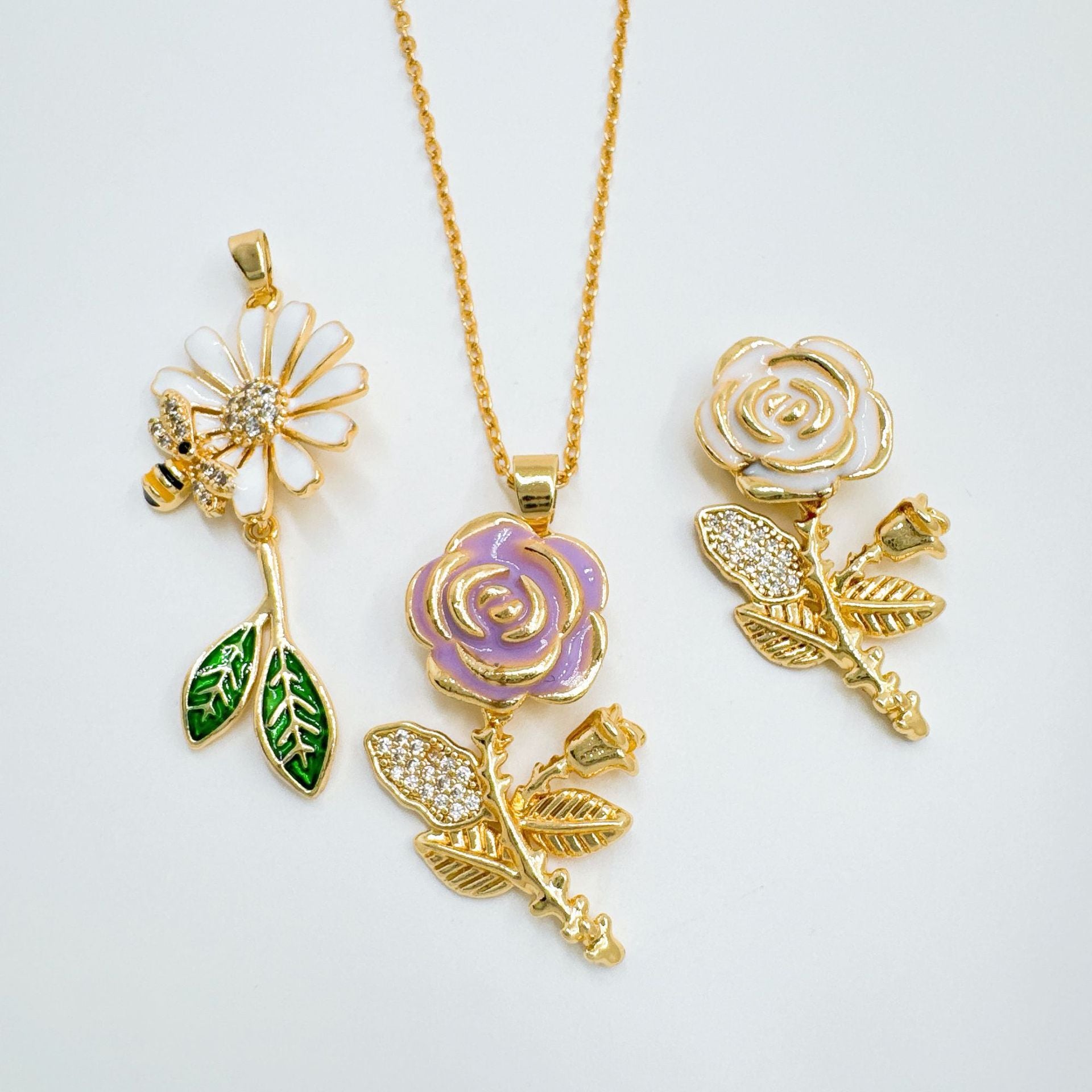 Wholesale Trendy  Pendant Necklace Gold Plated Copper Fashion Accessory