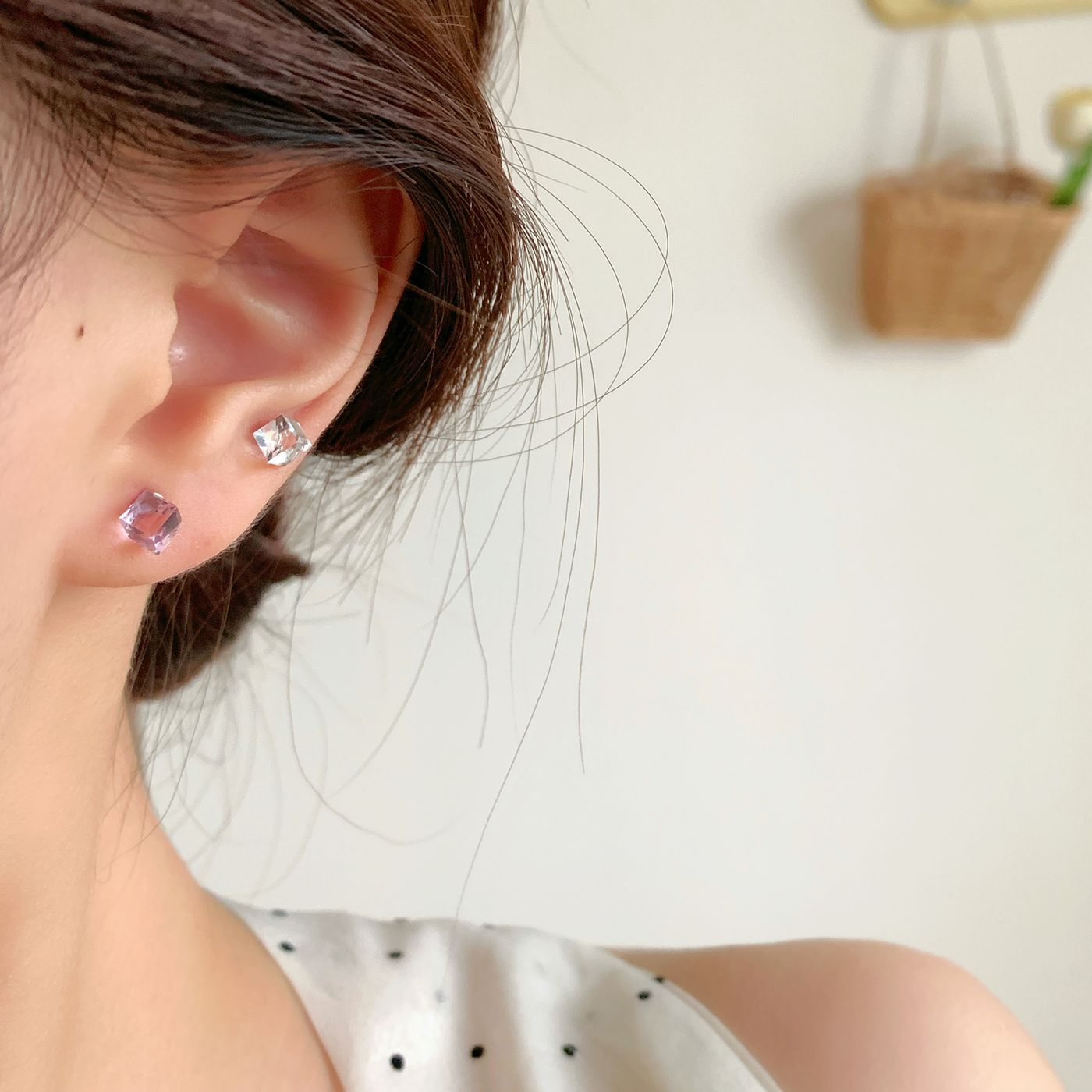 Wholesale Colored glass cube earrings set for women silver needle super flash Earrings