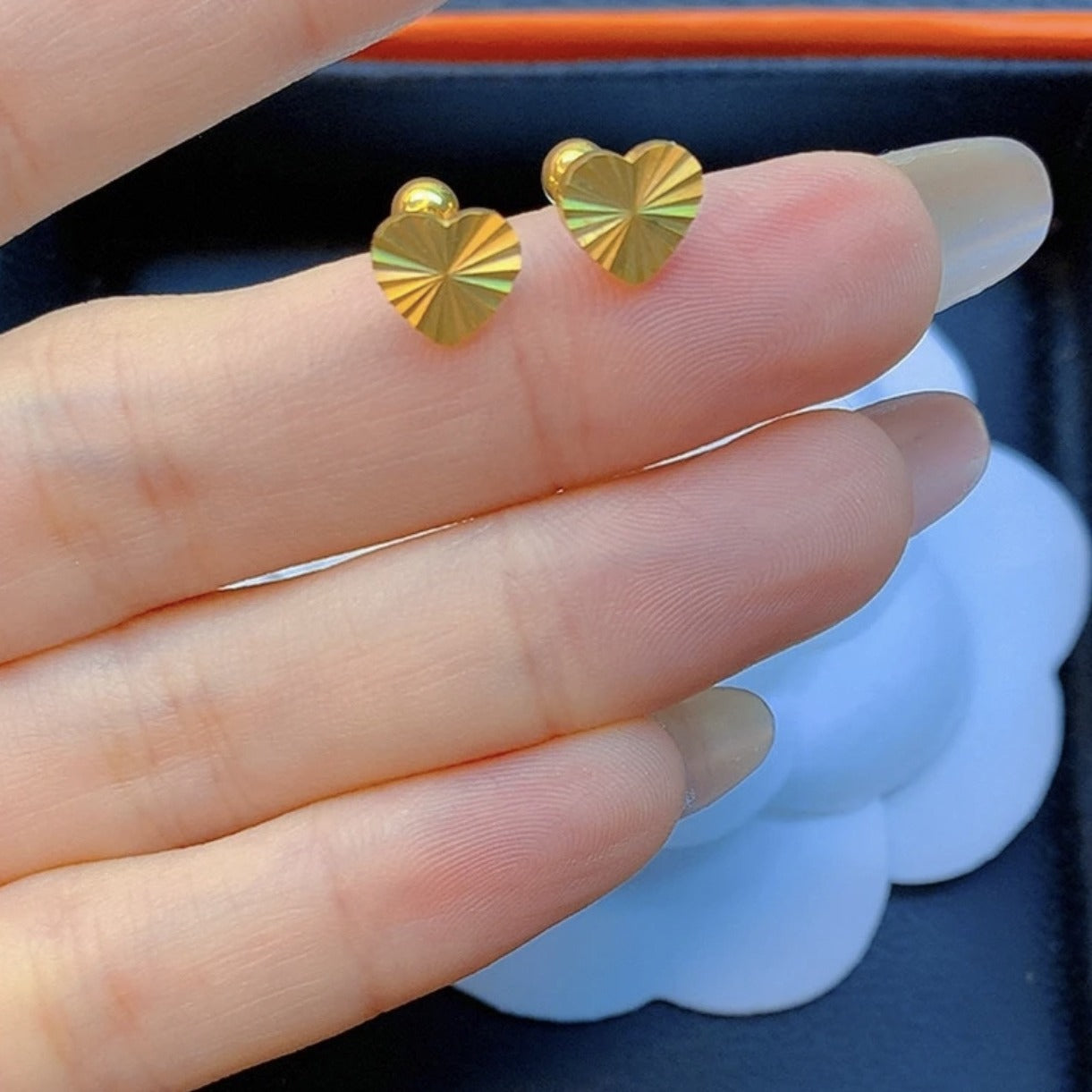 Wholesale Heart-Shaped Mirror-Finish Titanium Steel Earrings