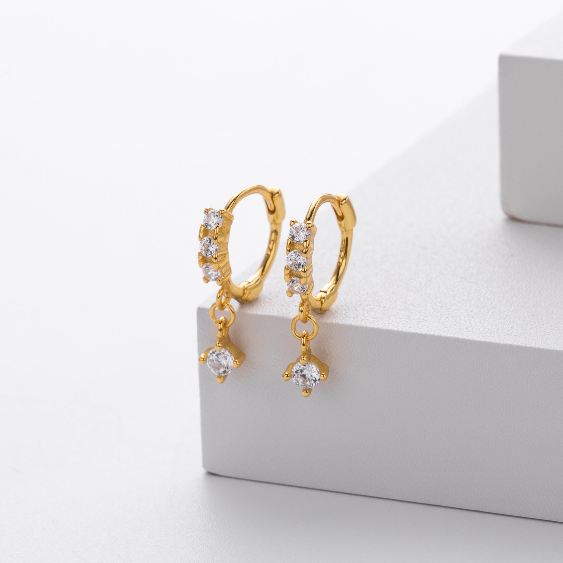 Wholesale  S925 Sterling Silver Diamond Micro-inlaid Zircon  Light Luxury  Earrings