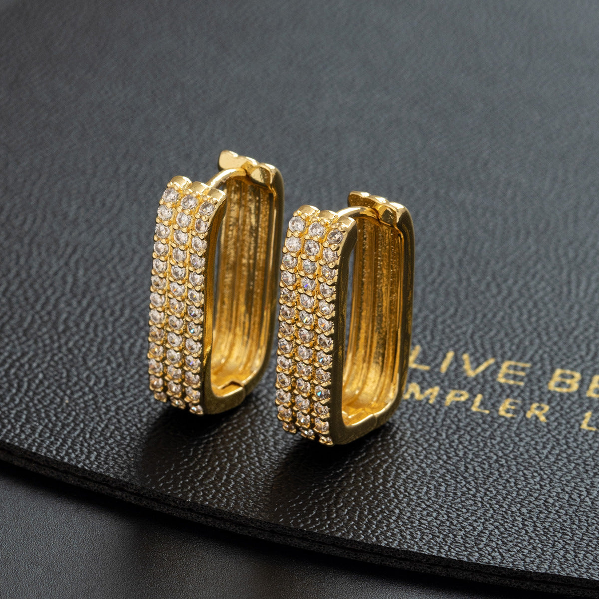 Wholesale Gold Plated Zircon Letter Ear Cuffs For Women Trendy Geometric Shape Chic Everyday Jewelry Accessory Boutique Resale Gift