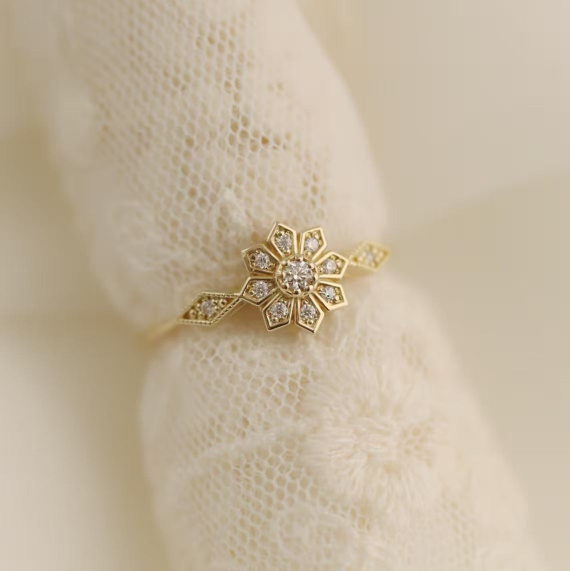 Wholesale Luxury Sunflower Ring