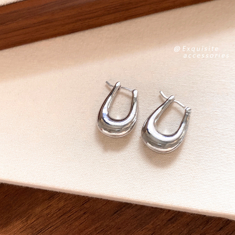 Wholesale  U-shaped light luxury earrings