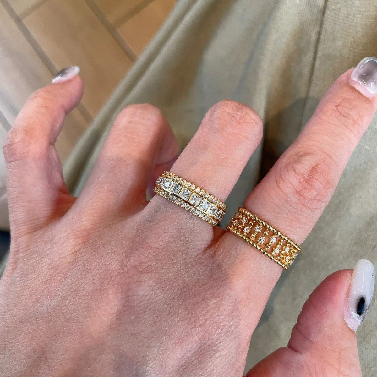 Wholesale Vintage Layered Gold-Plated Fashion Ring,  Retro Palace Style Jewelry Accessory for Everyday Wear