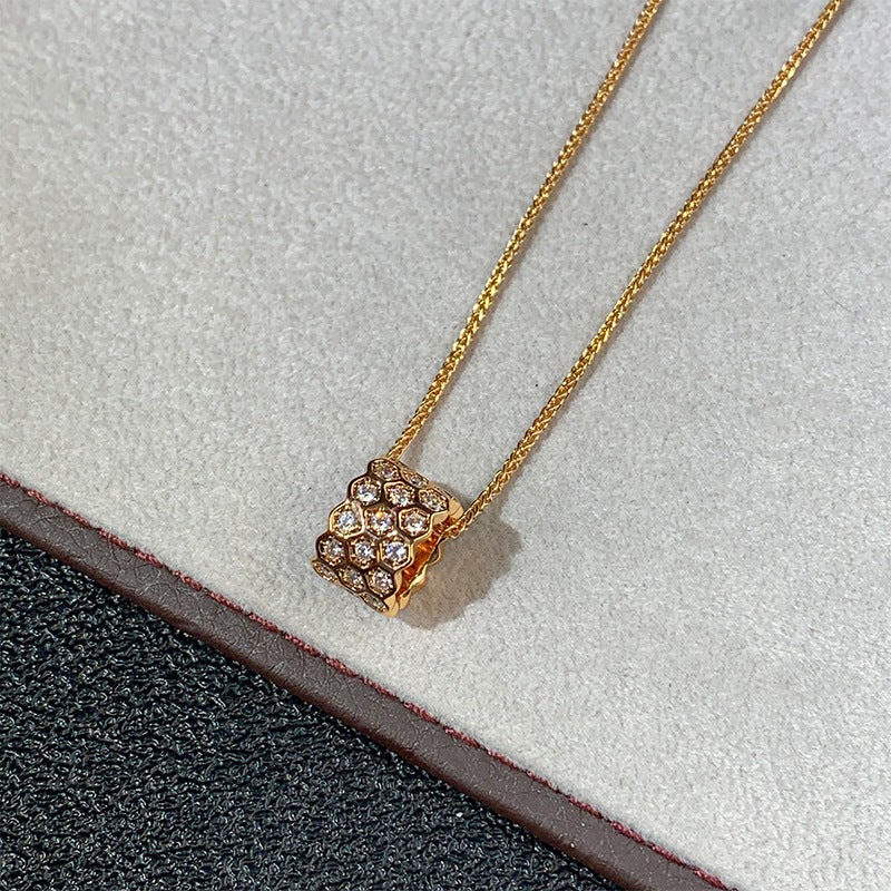 Wholesale V gold carved round honeycomb type wheat necklace