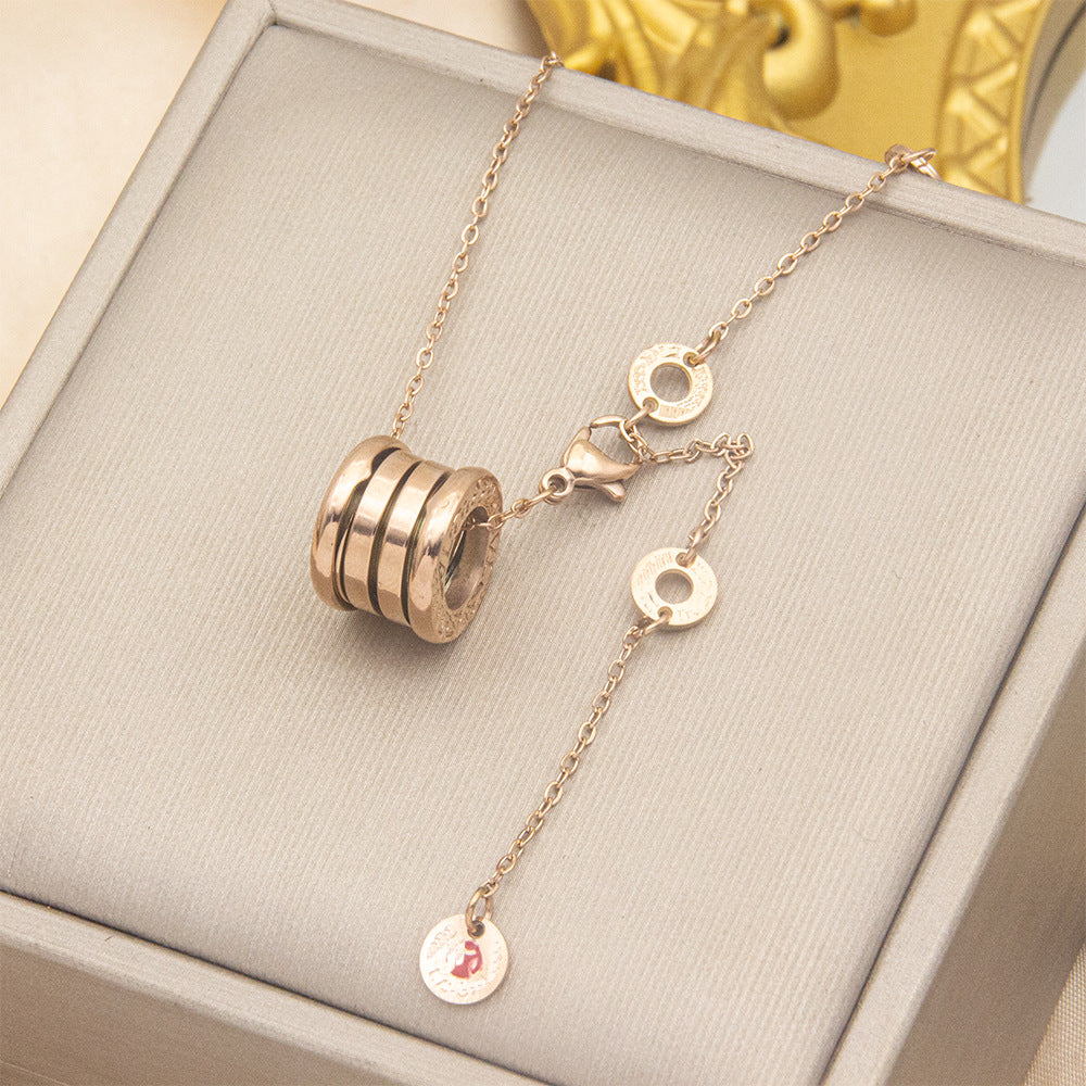 Wholesale Trendy Roman Numeral Titanium Steel Pendant Necklace,  Electroplated Gold Finish,  Unisex Jewelry Accessory for Resale ACCVIP