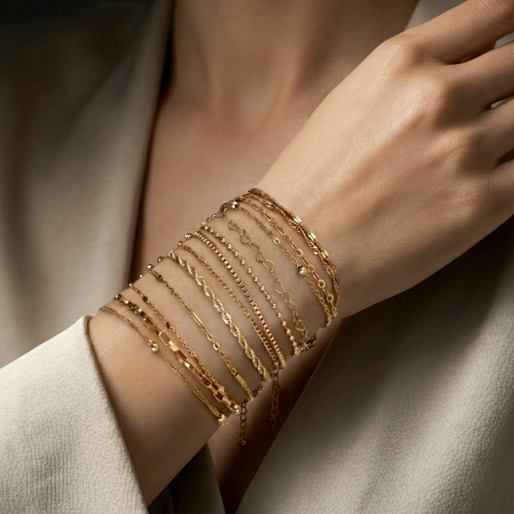 Wholesale 13 Piece Geometric Heart Layered Bracelet Set Gold Electroplated Travel Souvenir Fashion Jewelry Accessory