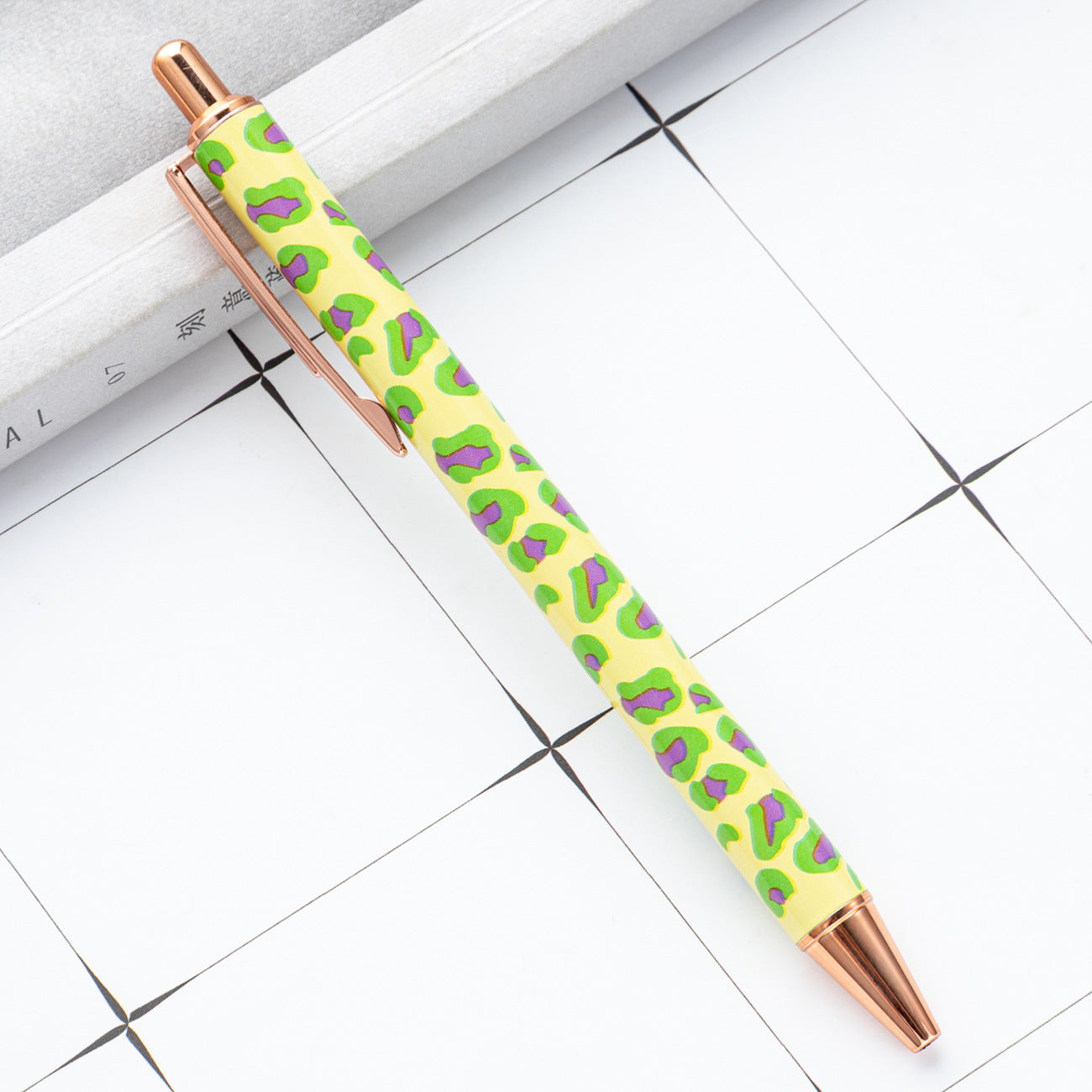 Wholesale Back to School floral film pen multi-color cartoon cute leopard ballpoint pen