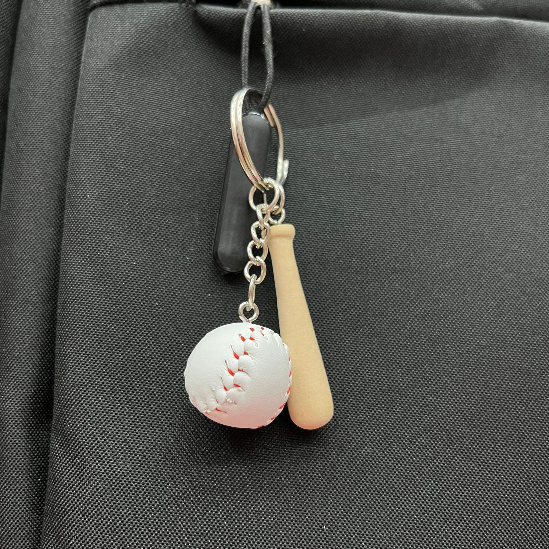 Wholesale Softball Gloves Baseball Keychain