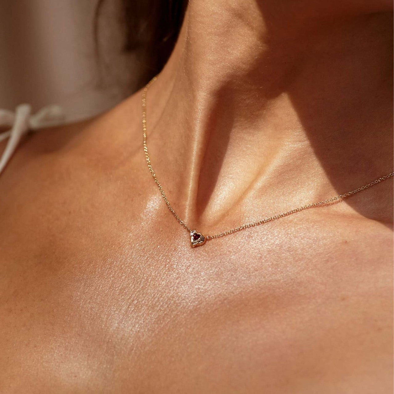 Wholesale  irregular love zircon necklace stainless steel material design popular exquisite 18k gold color