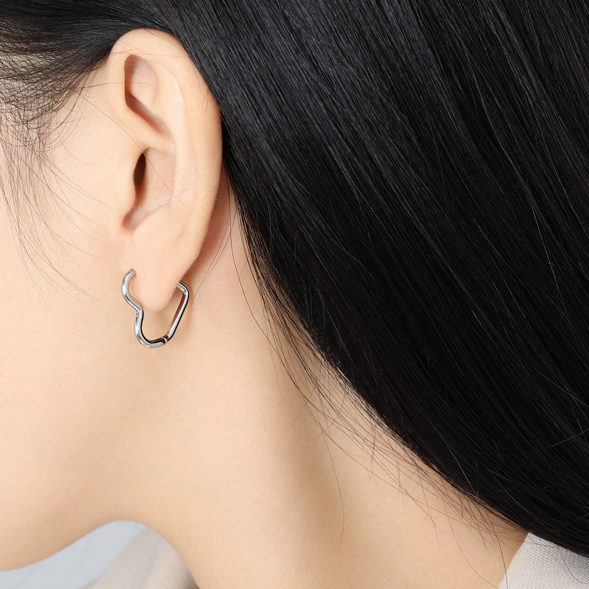 Wholesale  Titanium Steel fresh sweet heart-shaped earrings