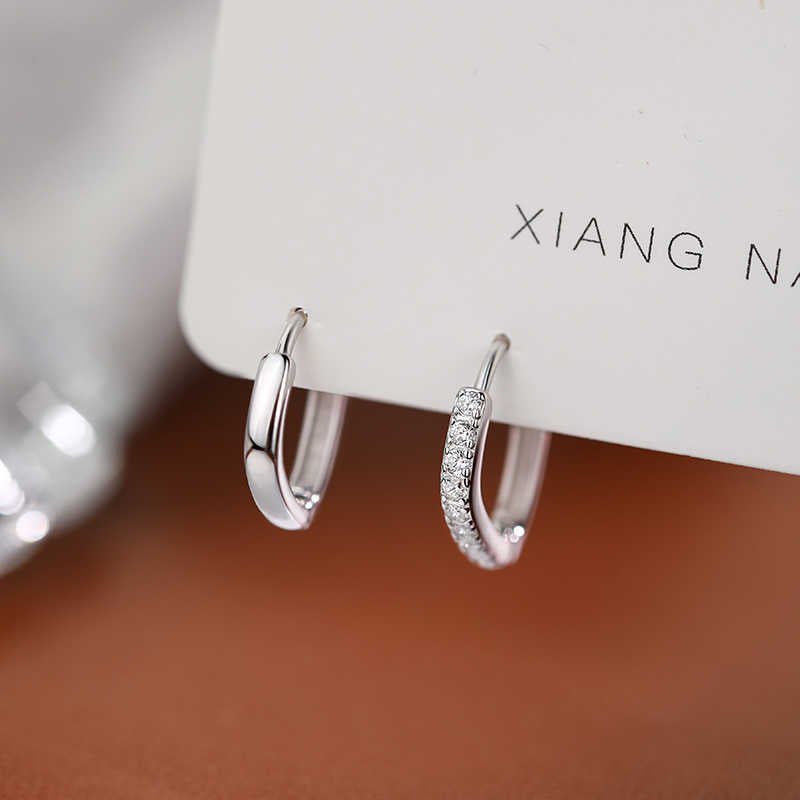 Wholesale Asymmetric Fold Hoop Earrings Fashion Accessory for Boutique Resale