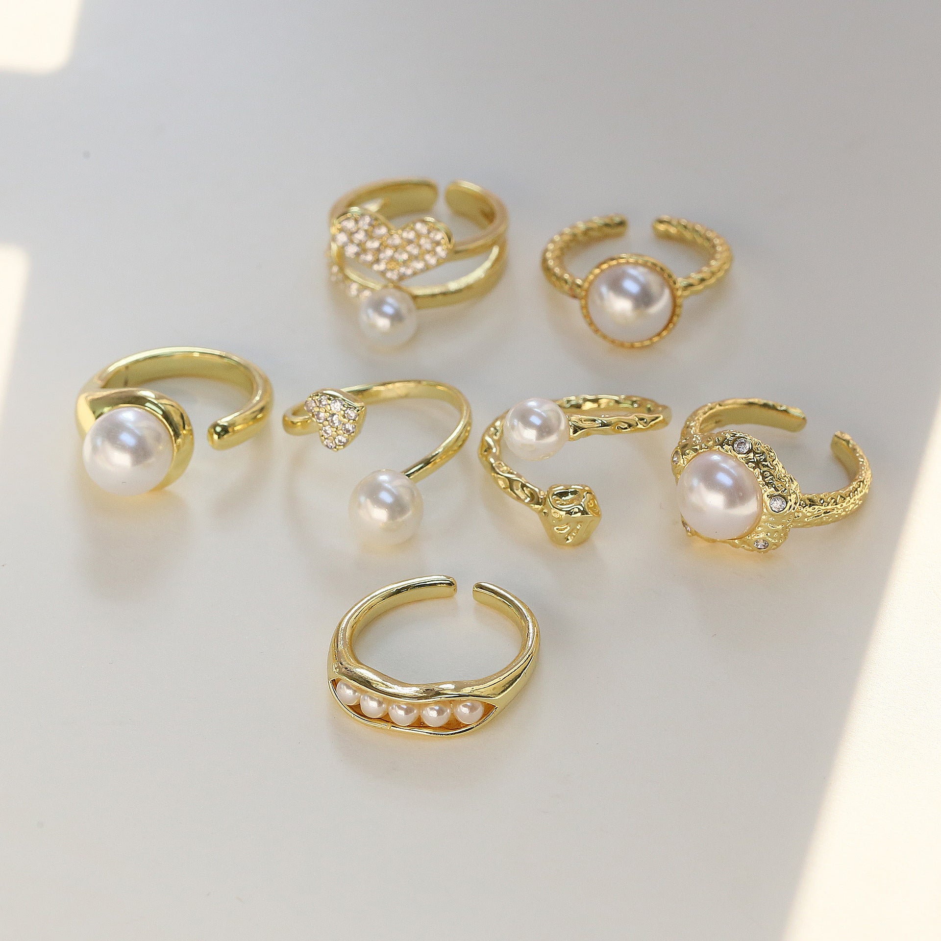Wholesale European and American E-Commerce Hot-Selling Autumn New Round Pearl Love Geometric Fashion Women' s Open Light Luxury Ring