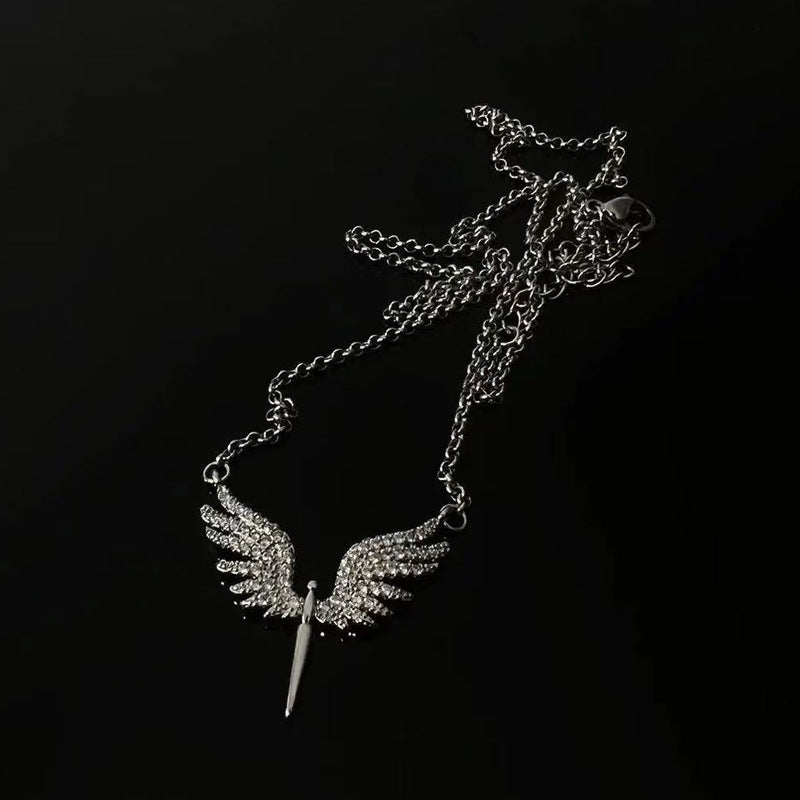 Wholesale Men' s Cross-Border New Fashion Angel Wings Necklace Women' s Clavicle Chain Creative Wings Micro-Embedded Pendant Accessories