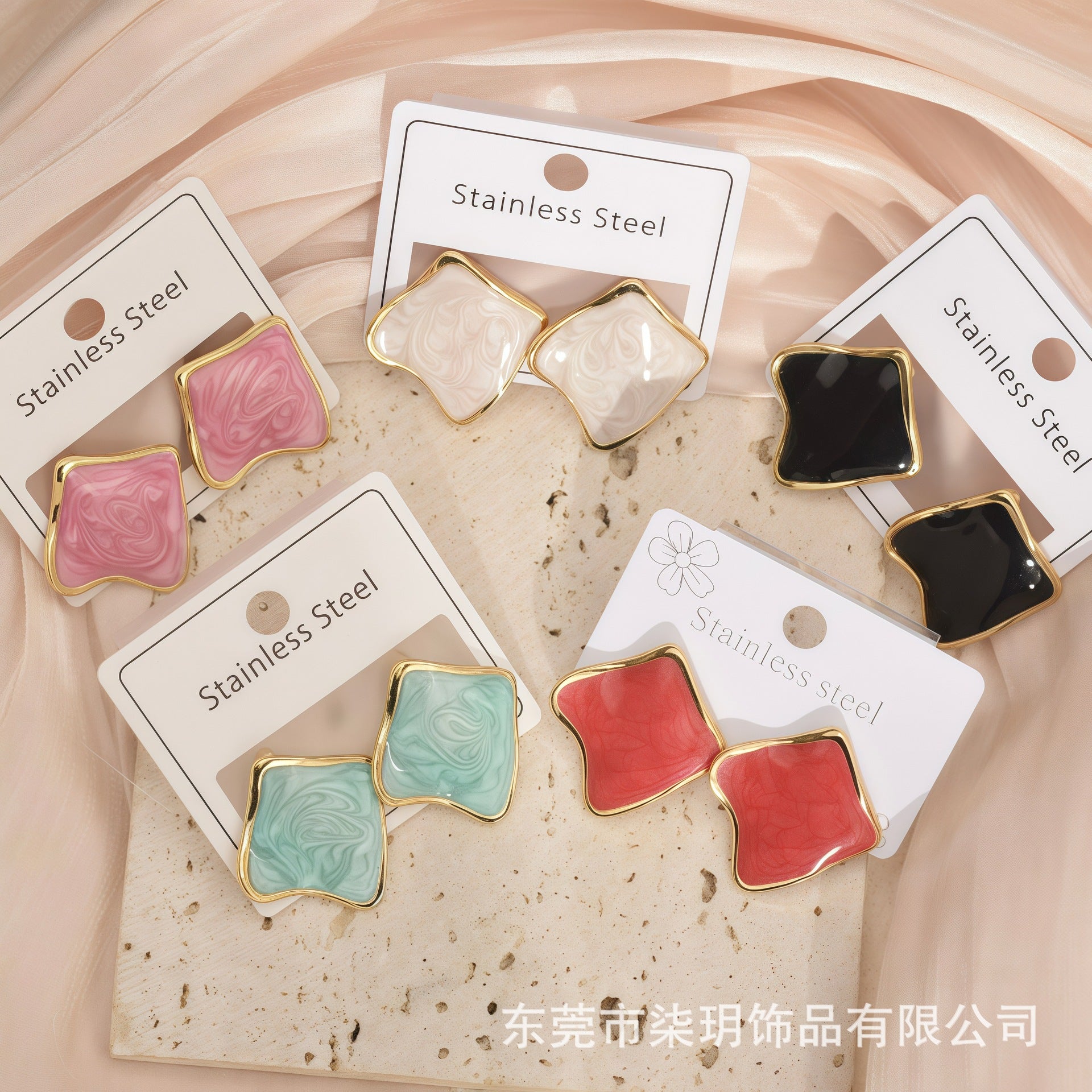 Wholesale Square Light Luxury Retro-Style Titanium Steel Stud Earrings