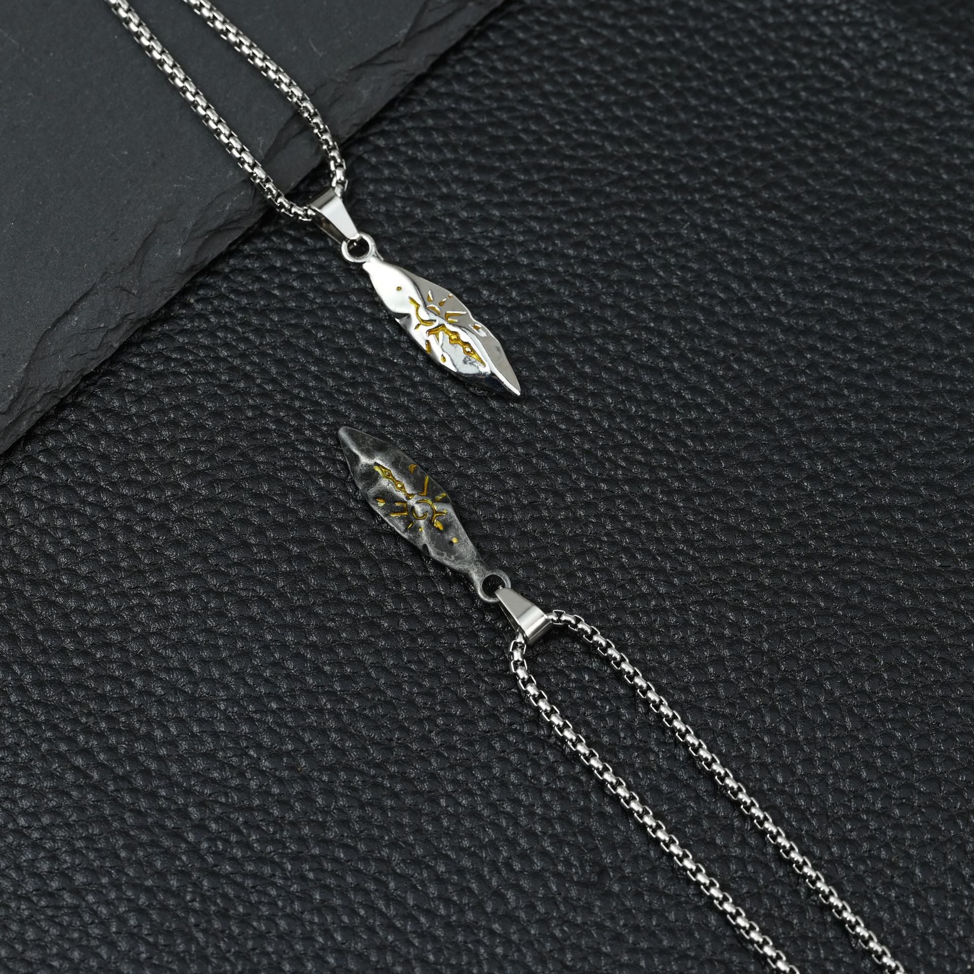 Wholesale Retro wishing stone necklace trendy men' s personality neutral wind meteorite color matching pendant cool men' s hip hop sweater chain