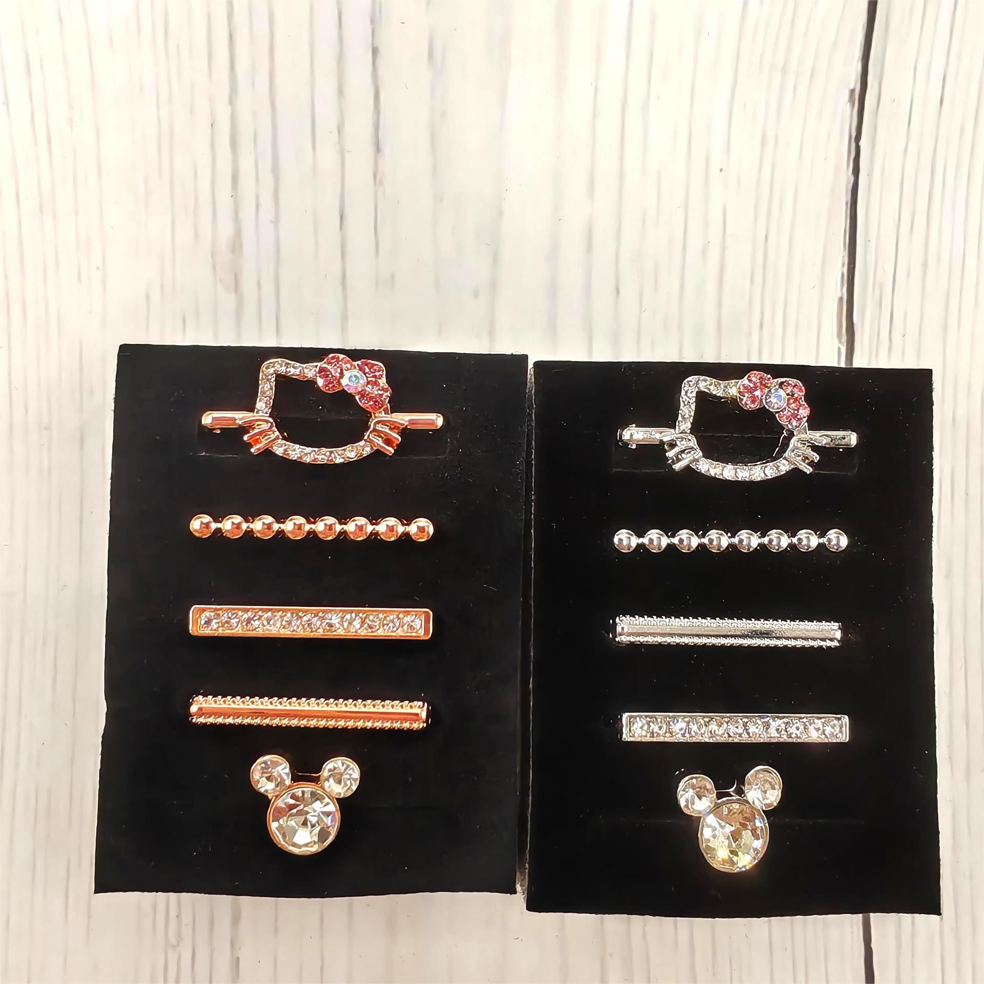 Wholesale Chic Cartoon Rhinestone Decorative Pendant For Silicone Band Gold Plated Alloy Jewelry Accessory