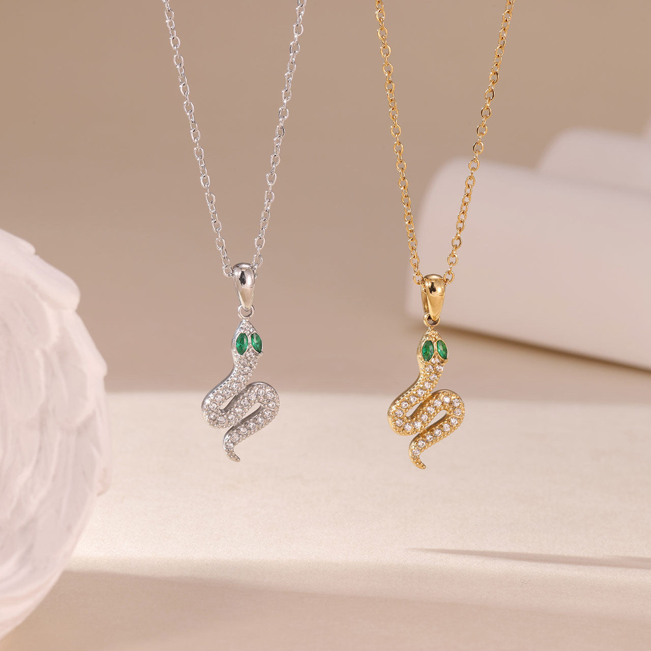 Wholesale Titanium Steel Zodiac Snake Necklace with Inlaid Diamonds