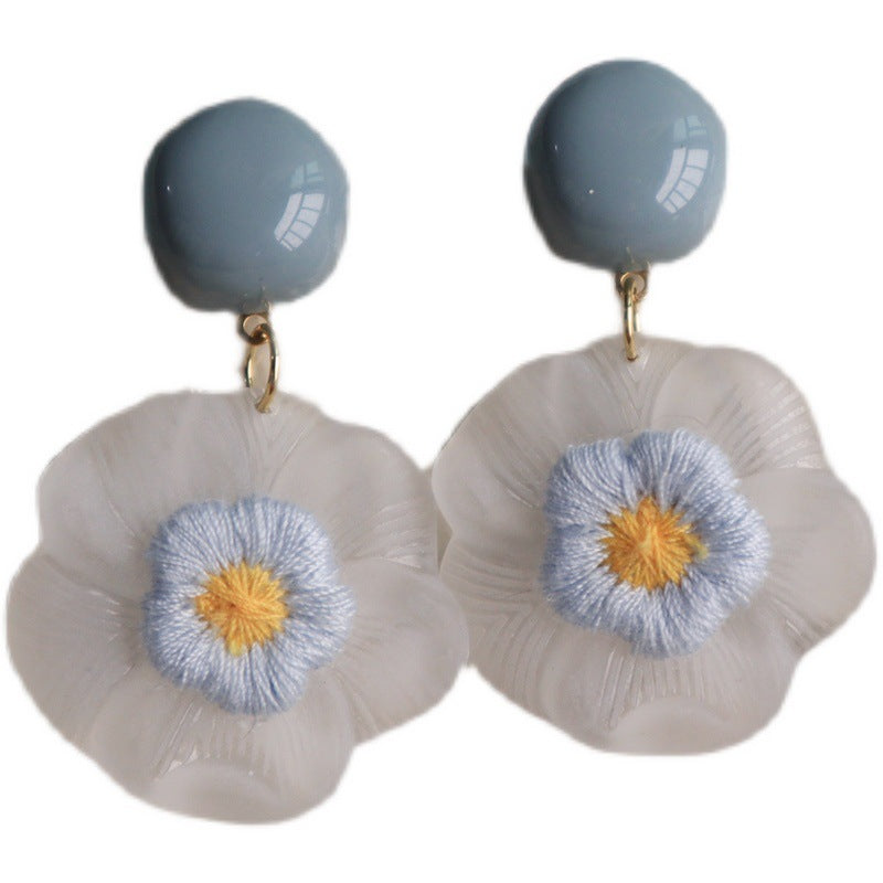 Wholesale Blue resin flower earrings