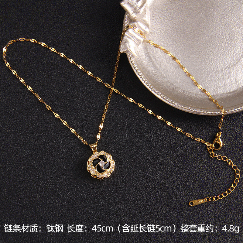 Wholesale Zircon Rotating Four Leaf Clover Flower Pendant Titanium Steel Necklace ACC-NE-Rongc006