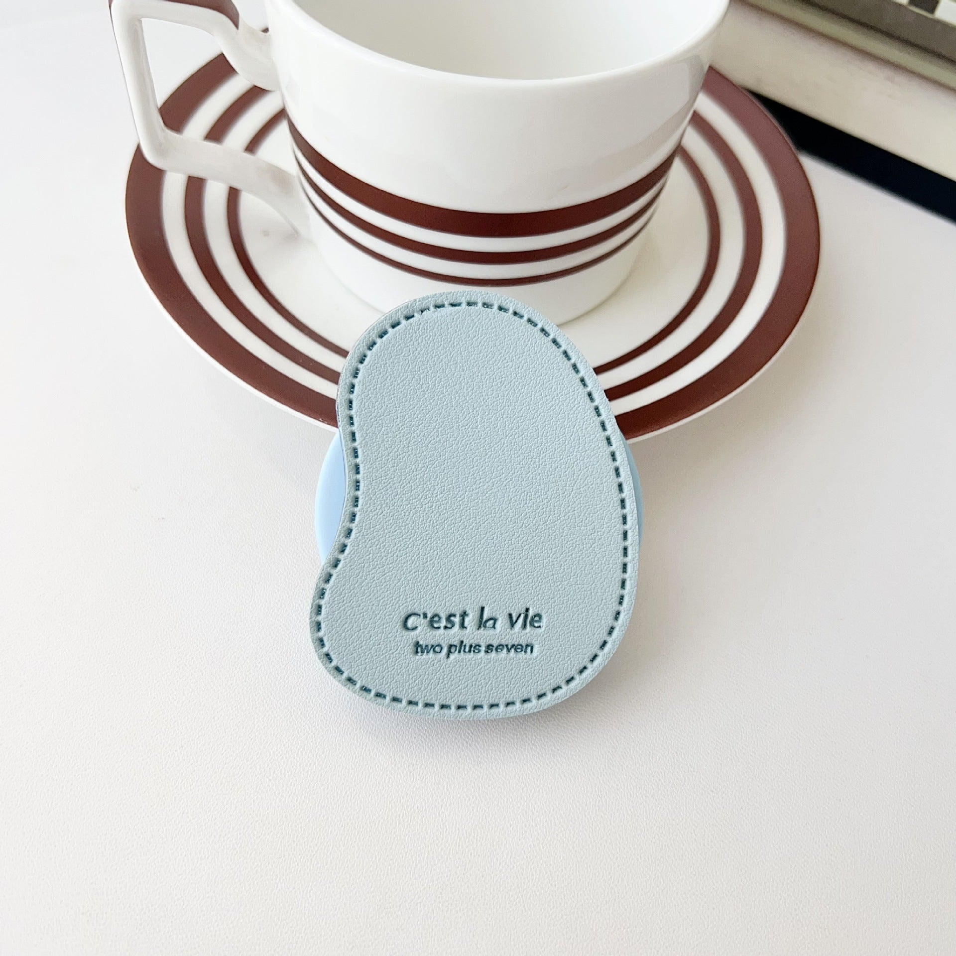 Wholesale Film-textured potato-shaped creative phone holder