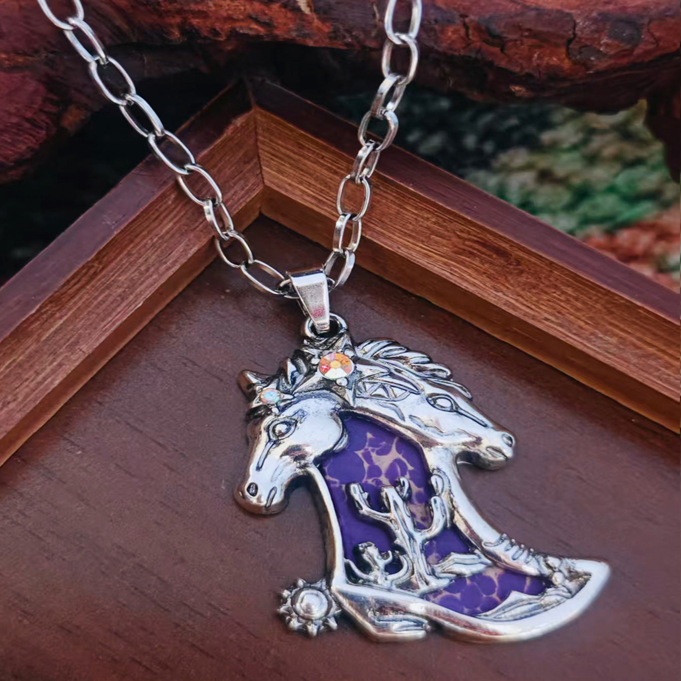 Wholesale Retro Western Cowboy Boot Necklace With Turquoise Horse Head Pendant Fashion Jewelry Accessory For Party And Gift