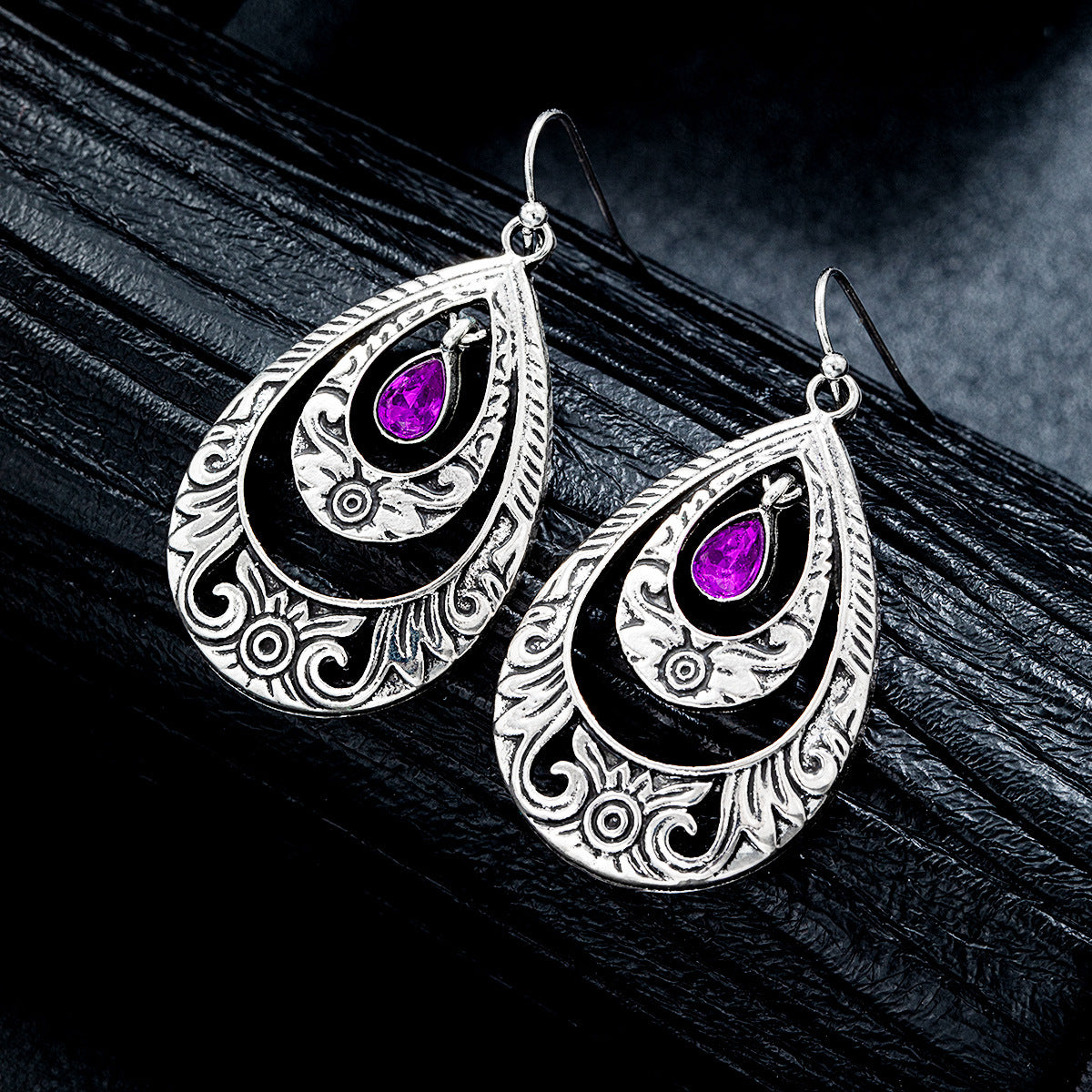 Wholesale Bohemian ethnic style teardrop-shaped hollowed-out carved earrings