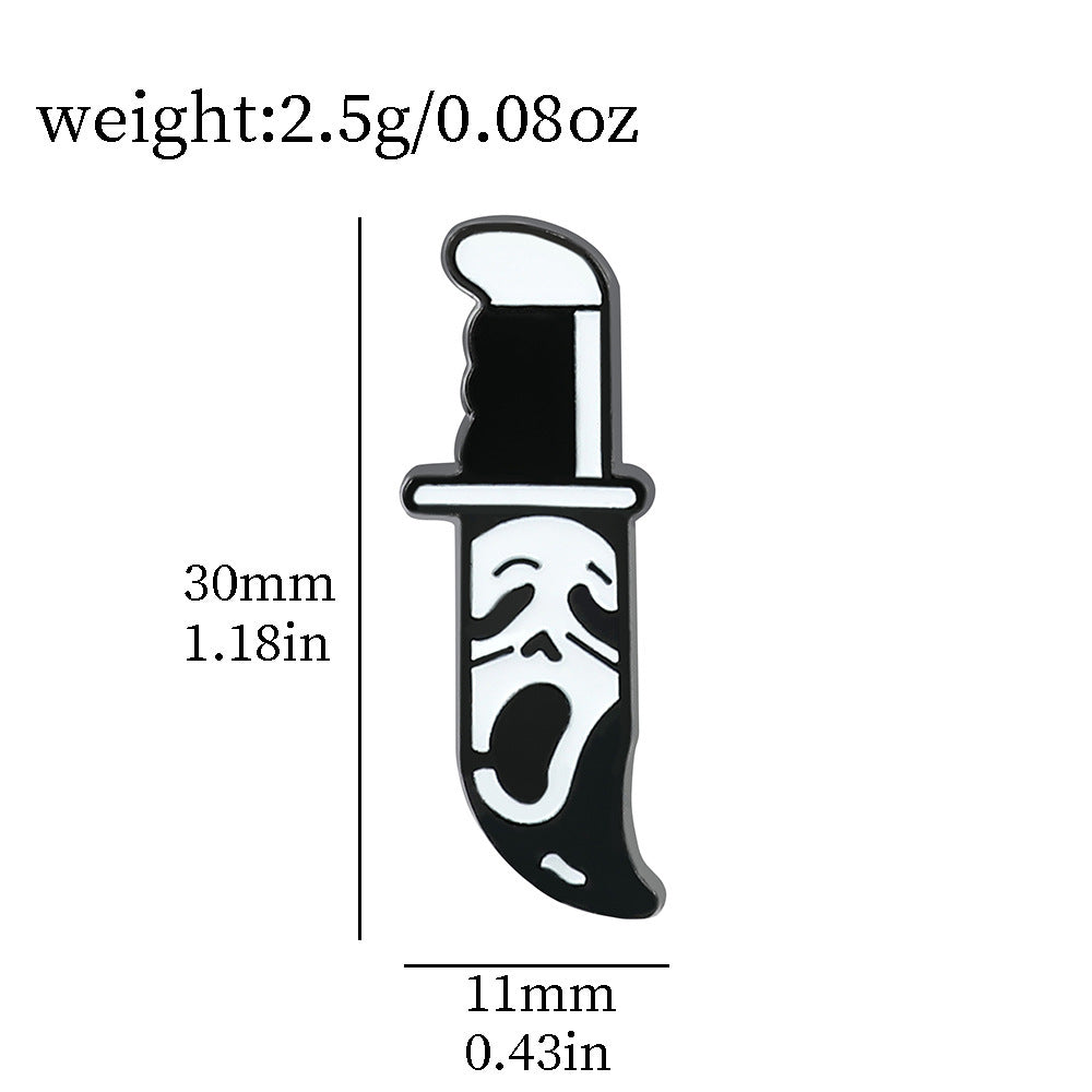 Wholesale Dark Wind skull series metal badge scream  thriller dagger brooch
