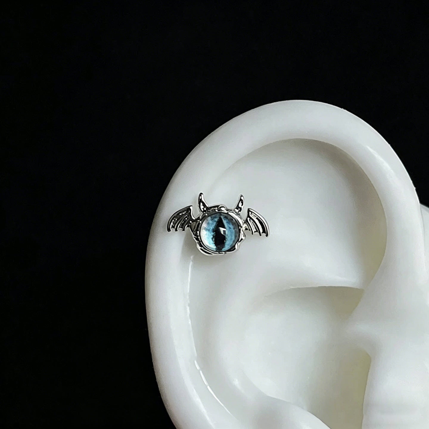 Wholesale 316L Titanium Steel Cat Eye Devil Eye Wing Ear Cuff Jewelry Accessory