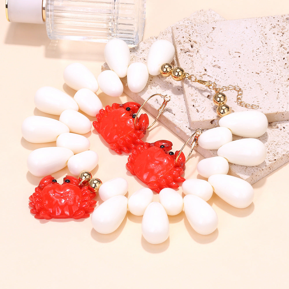Wholesale Light luxury handmade beaded crab pendant necklace