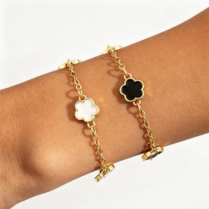 Wholesale Alloy Electroplated Rhinestone 5-Leaf Clover Chain Bracelet - Trendy Women' s Jewelry Accessory for Resale ACCVIP