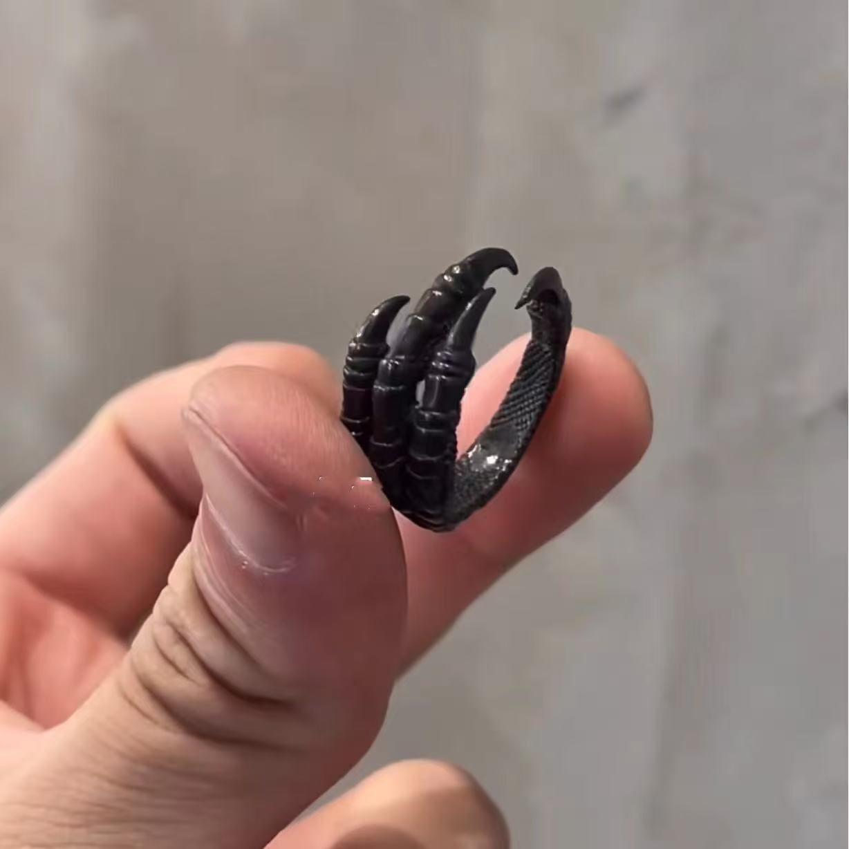 Wholesale Trendy Dragon Claw Ring for Men Adjustable Alloy Jewelry Accessory