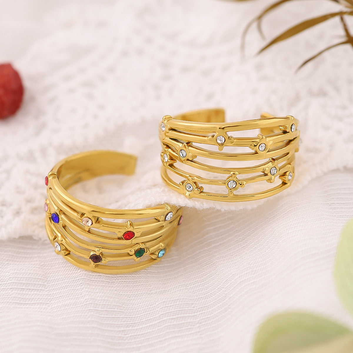 Wholesale Stainless steel retro palace style colored zirconium ring