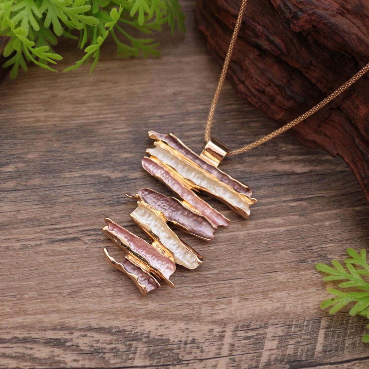 Wholesale  Color Painting Oil Exaggerated Geometric Lines Long Pendant  Necklace