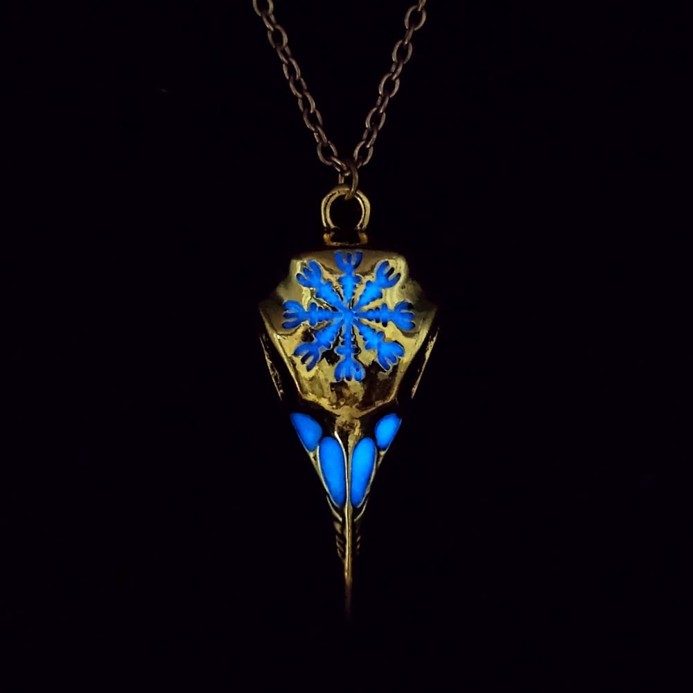 Wholesale  Retro Luminous Pendants Viking Crow Skull Eagle Beak Luminous Necklace